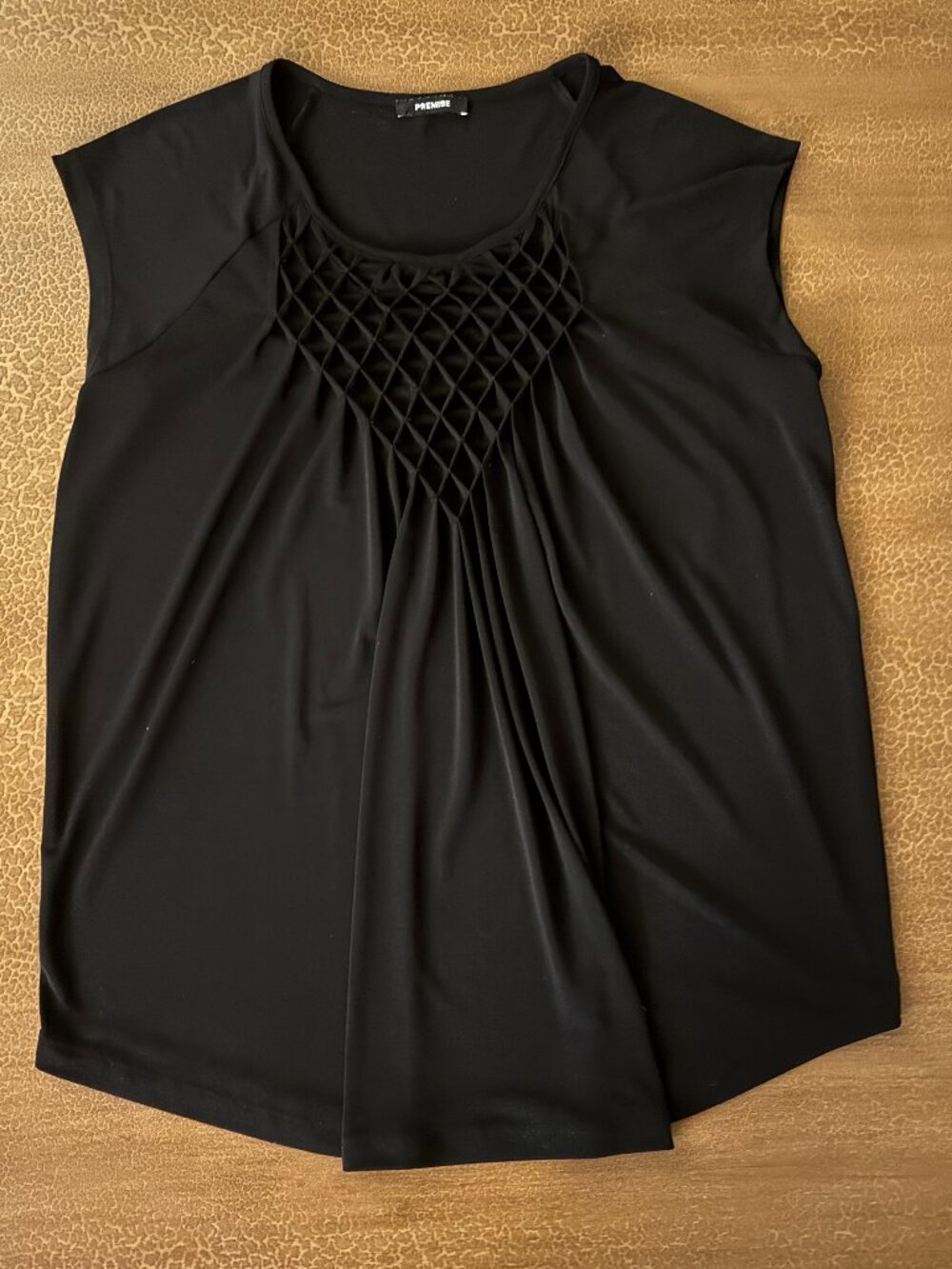 Premise Stretchy and Flowy Sleeveless Black Shirt - Size Large (?)